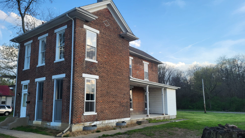 10 Kirk Ave – photo 1