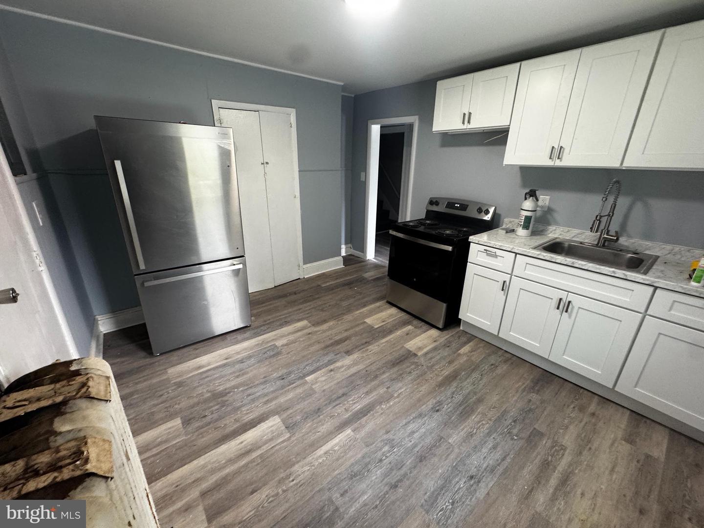 198 South Ave unit 2 – photo 2