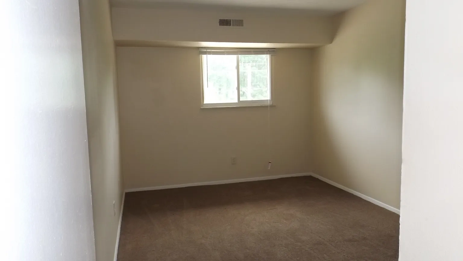 841 Silver Meadows Blvd – photo 5
