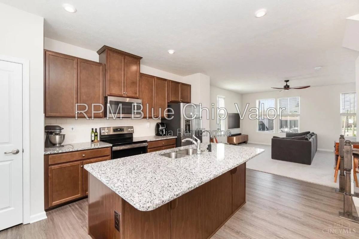 14 Wentworth Ln – photo 4