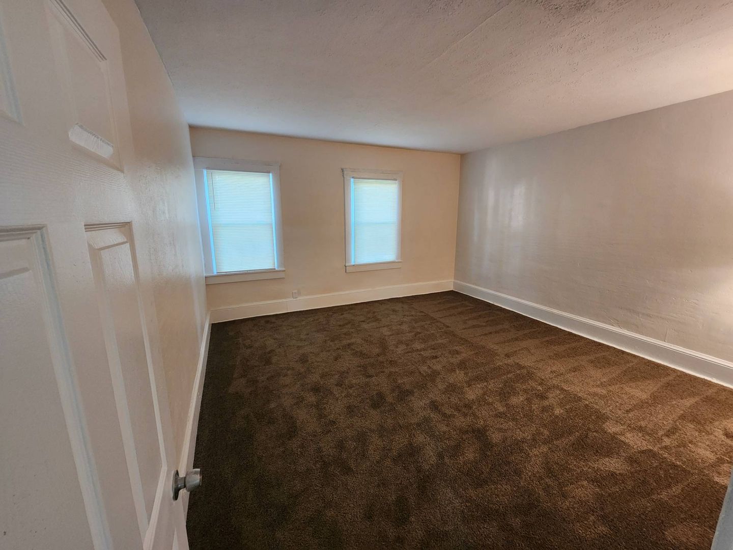 6701 Gertrude Ave unit Unit 2 – photo 4