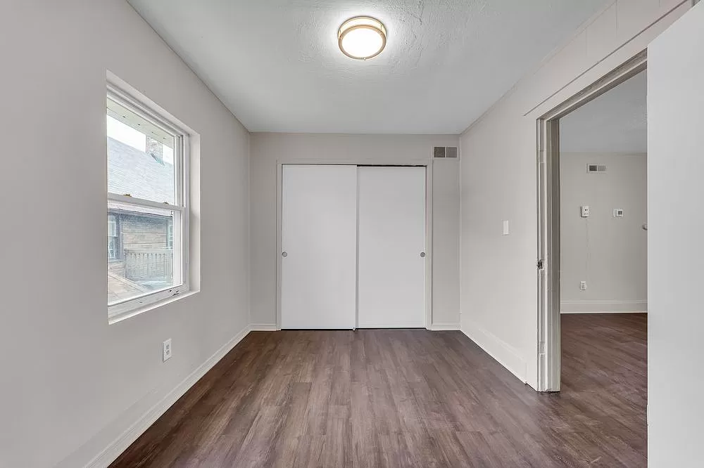 2120 Robin St unit 4 – photo 4