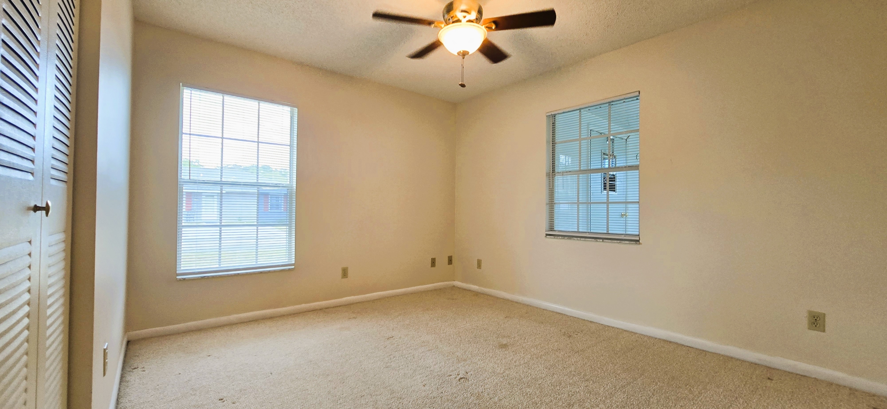 1425 Thousand Roses Dr S – photo 5