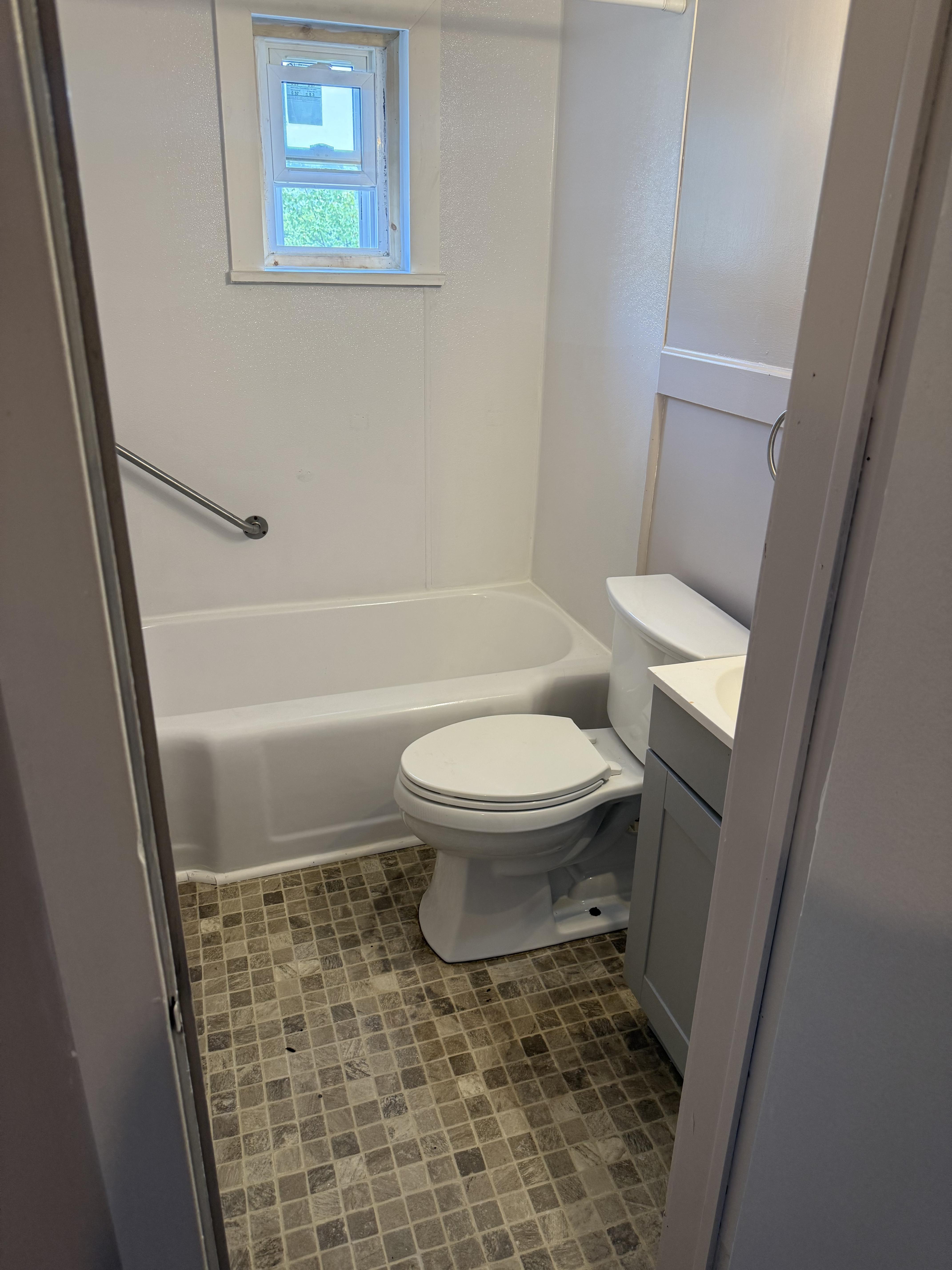 41 S Oak St unit Apt 5 – photo 4