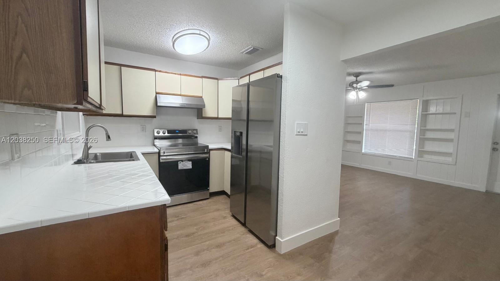 2580 NW 62nd Ave – photo 1