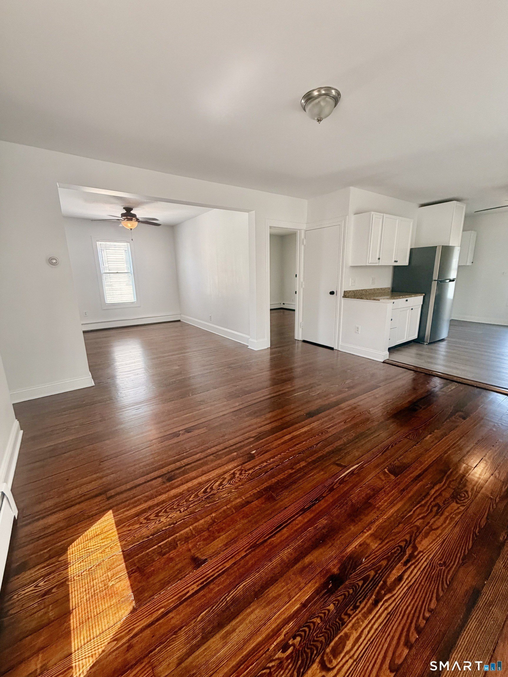 48 Vine St – photo 5