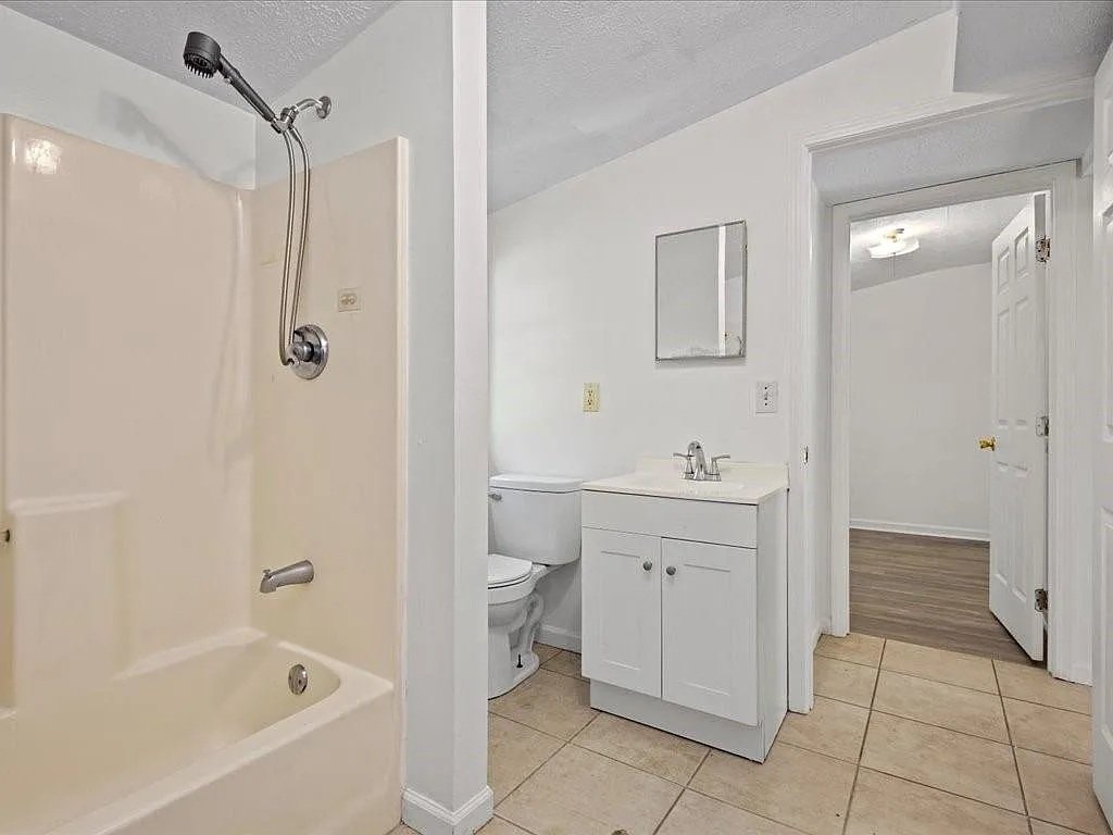 192 Old Carrollton Rd unit 194 Old Carrollton Rd. – photo 3