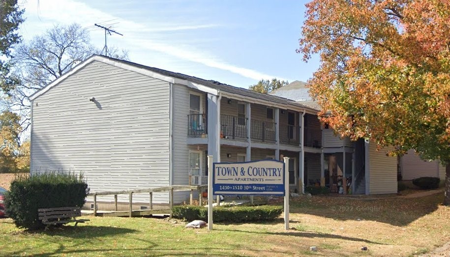 1410 30th St – photo 2