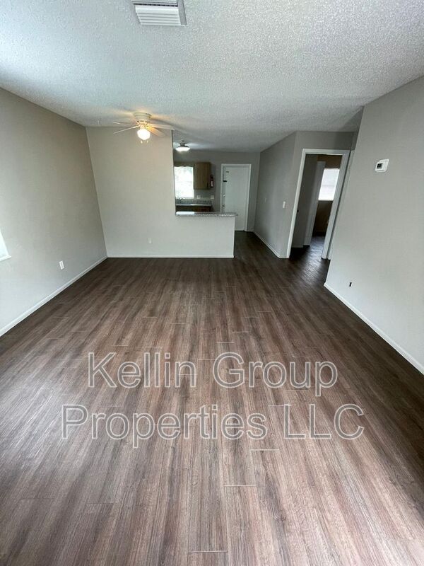 160 N Nekoma Ave unit 1 – photo 2