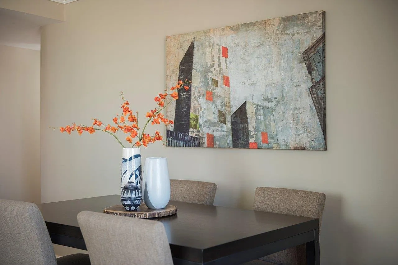 Crescent Centre Apartments & Townhomes – photo 3