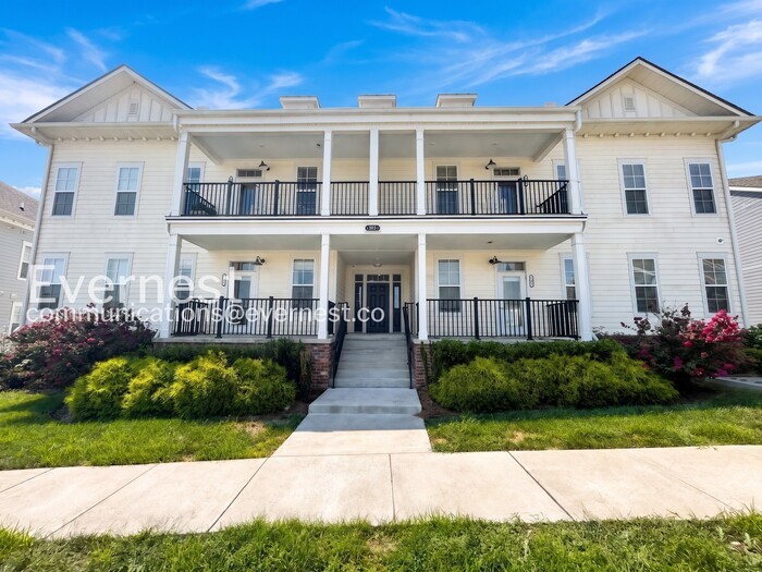 828 Goswell Dr unit 4 – photo 1
