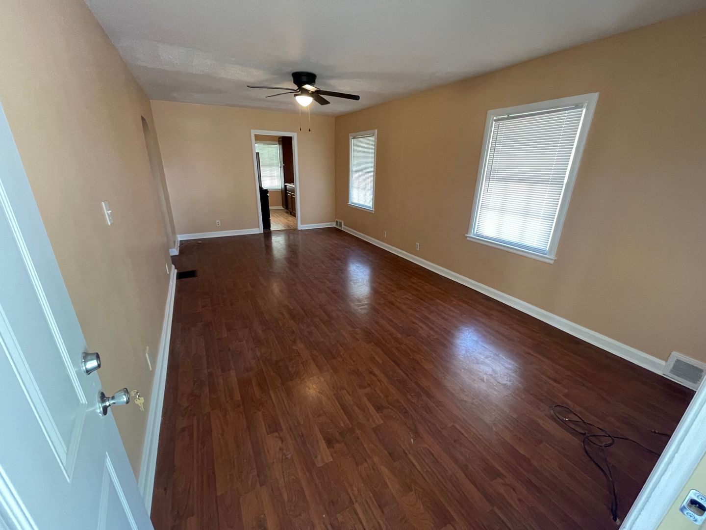 2413 S 5th St – photo 4