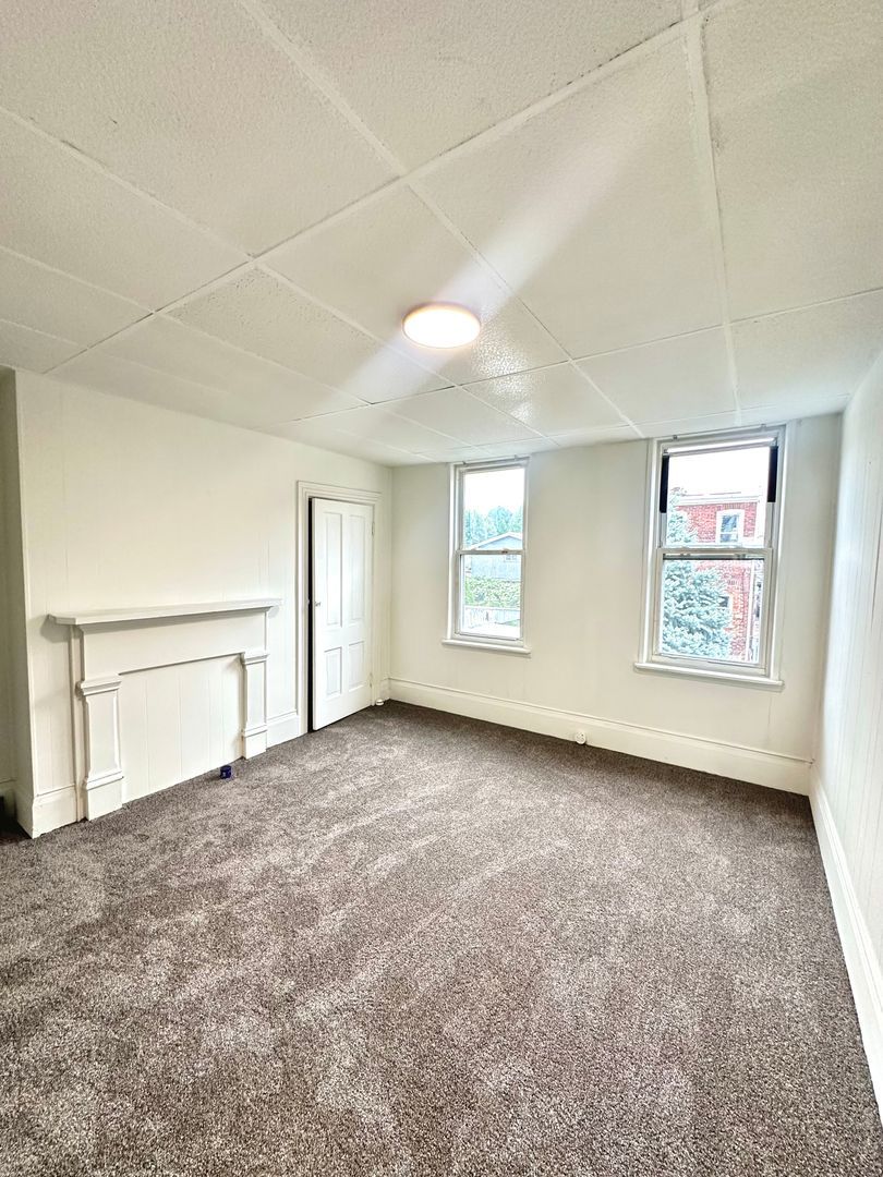 245 Ella St – photo 5