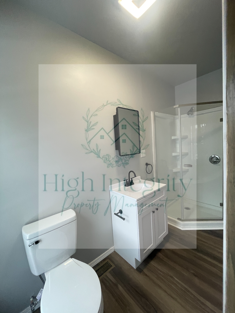 403 Walnut St unit A – photo 1