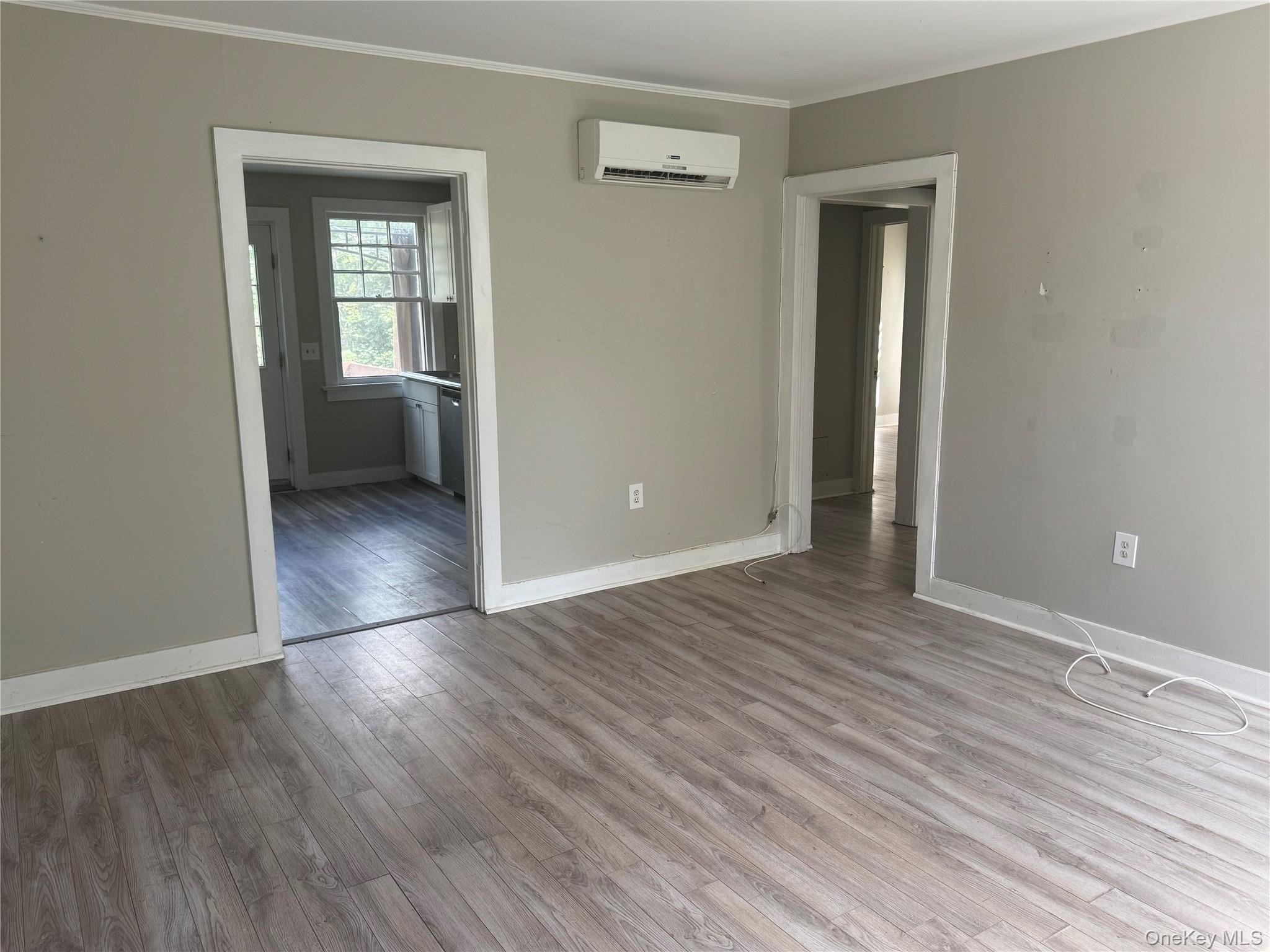425 Landing Ave – photo 4