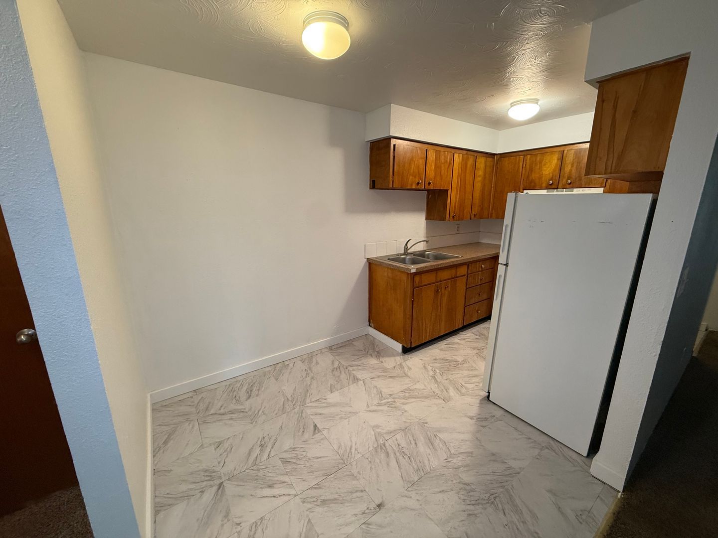 943 E Augusta Ave unit #1 – photo 5