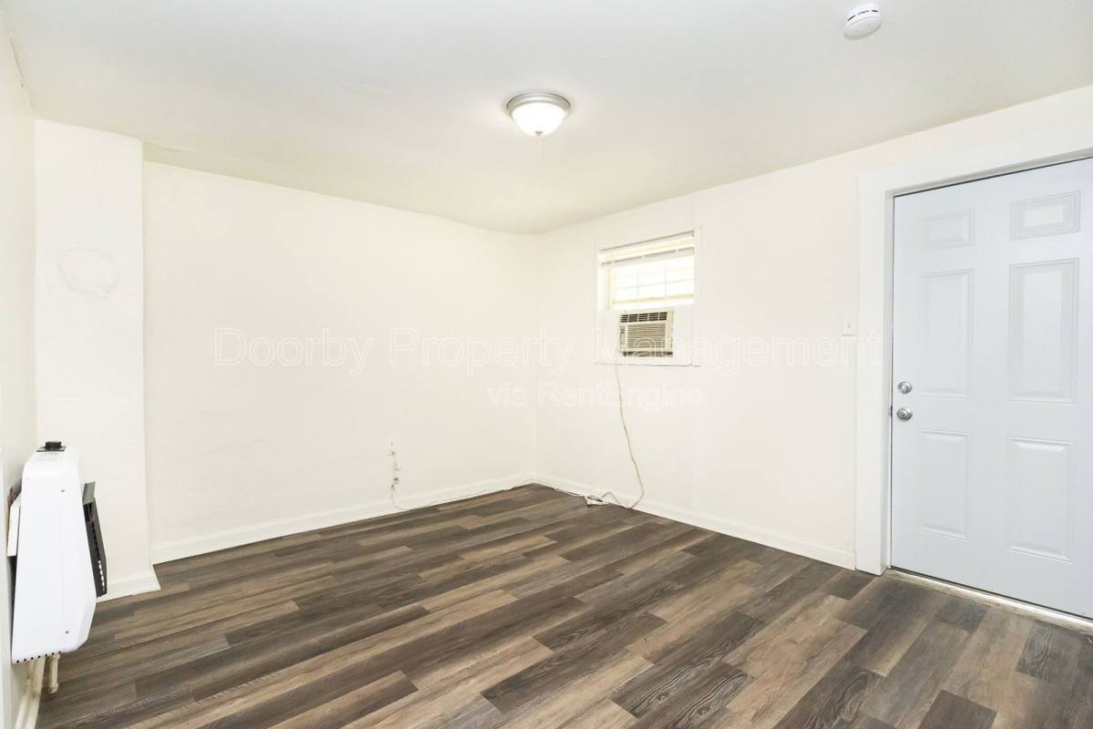 417 N Hawthorne St unit 419 – photo 4
