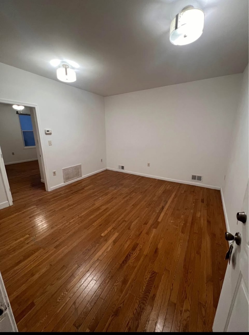 218 Delaware Ave – photo 4