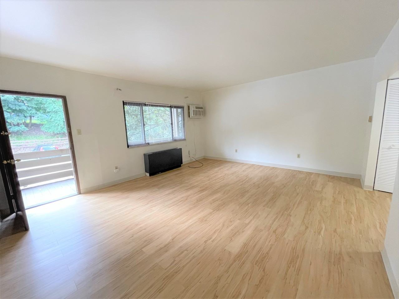 6350 Forward Ave unit 16 – photo 4