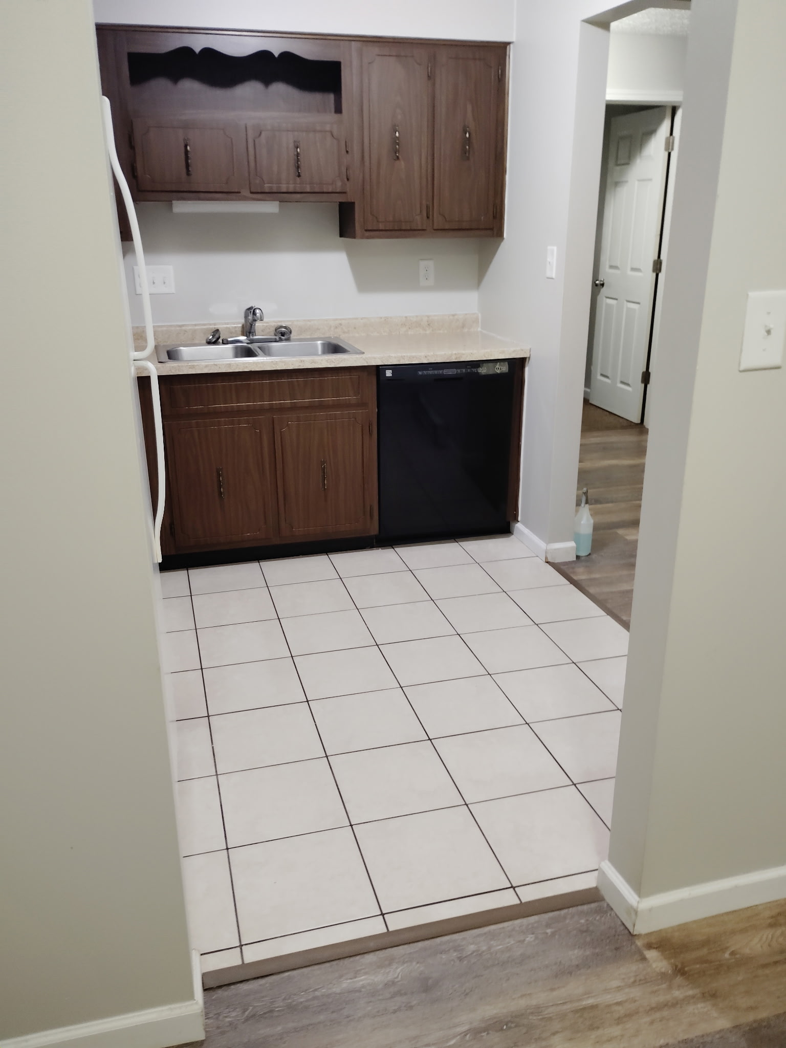 320 Fremont Ave unit 2 – photo 1