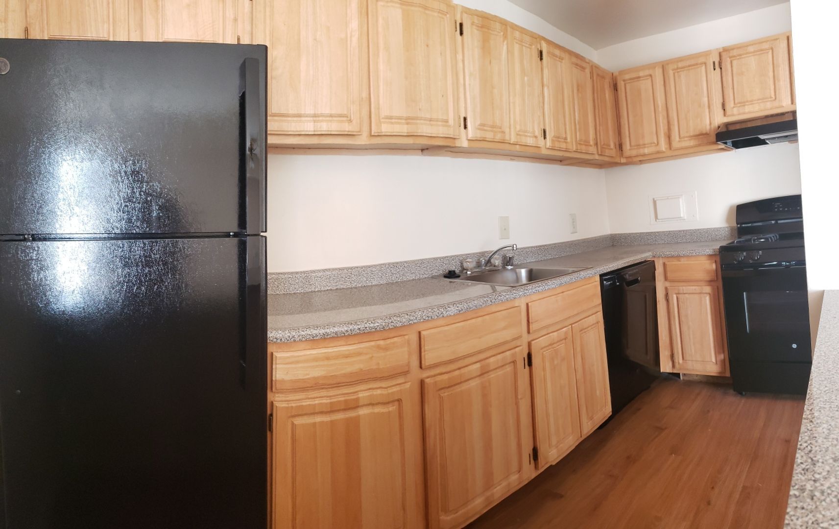 3331 Hewitt Ave unit 3351 #302 – photo 1