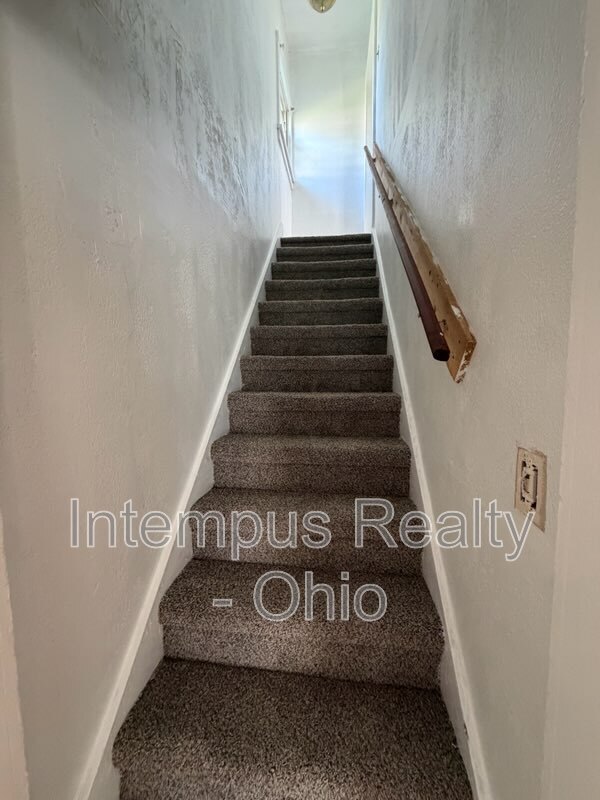 45 Park Ave – photo 3