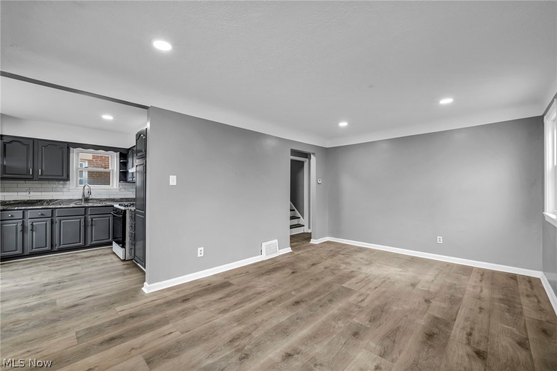 3202 Parklane Dr – photo 4