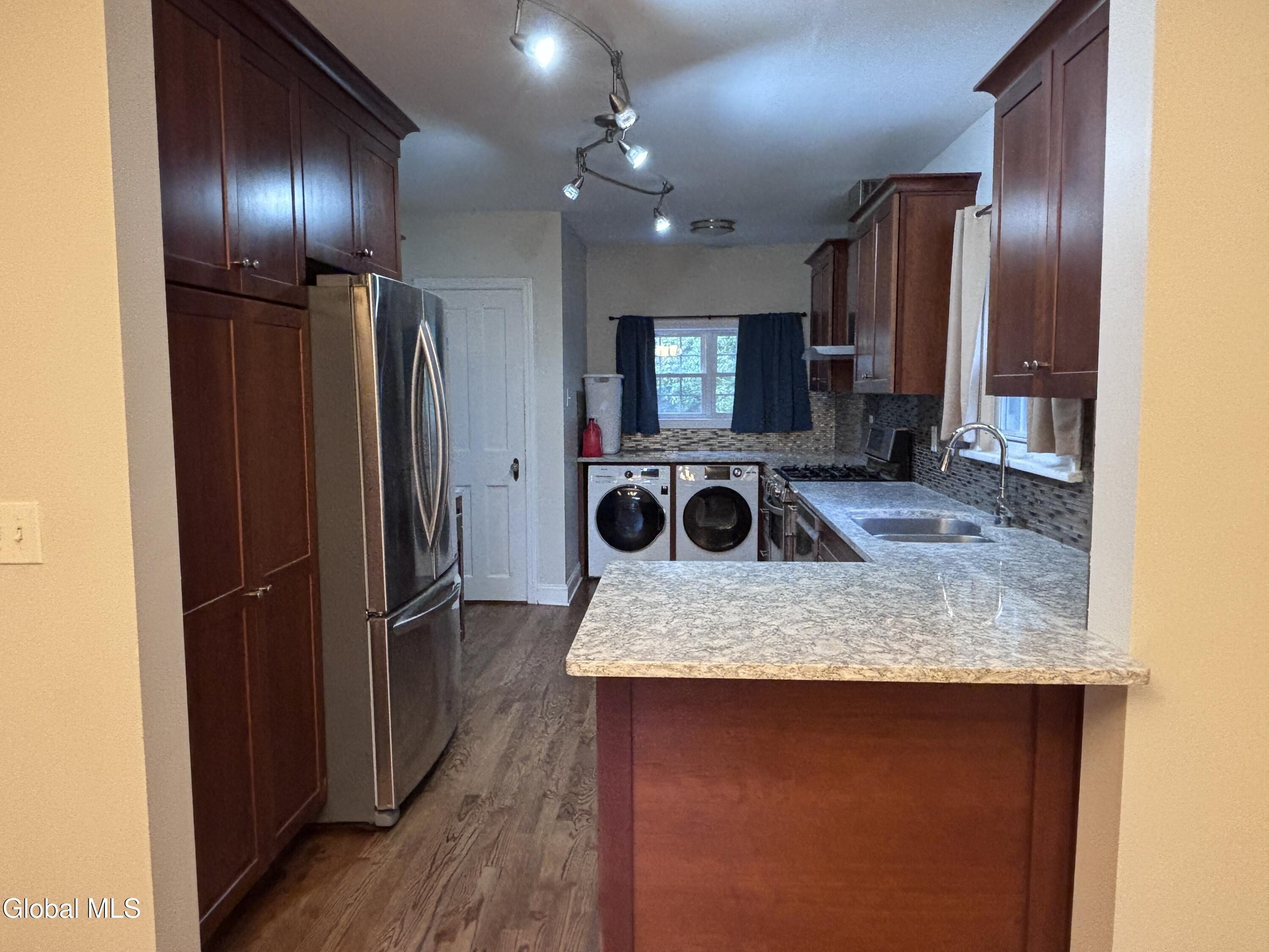1422 Regent St – photo 5