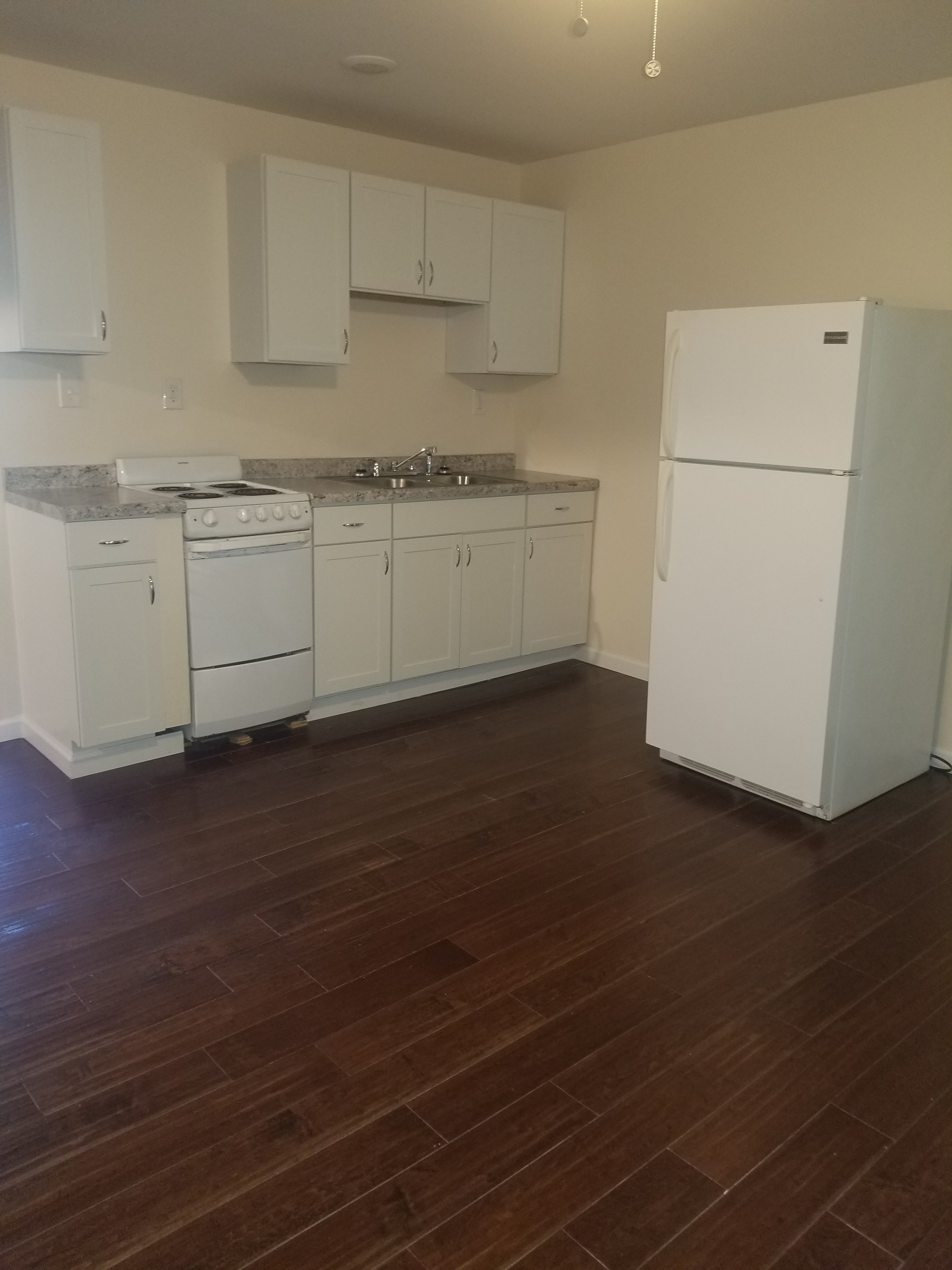 2414 Norwood Ave unit 3 – photo 4