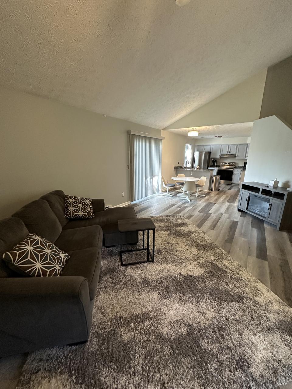 9 Fountain Dr – photo 4