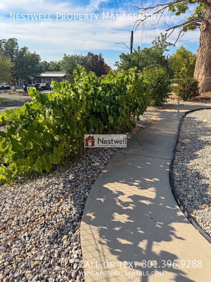 2689 Highland Dr – photo 1