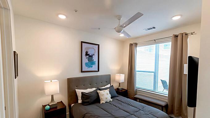706 Oxford St – photo 4