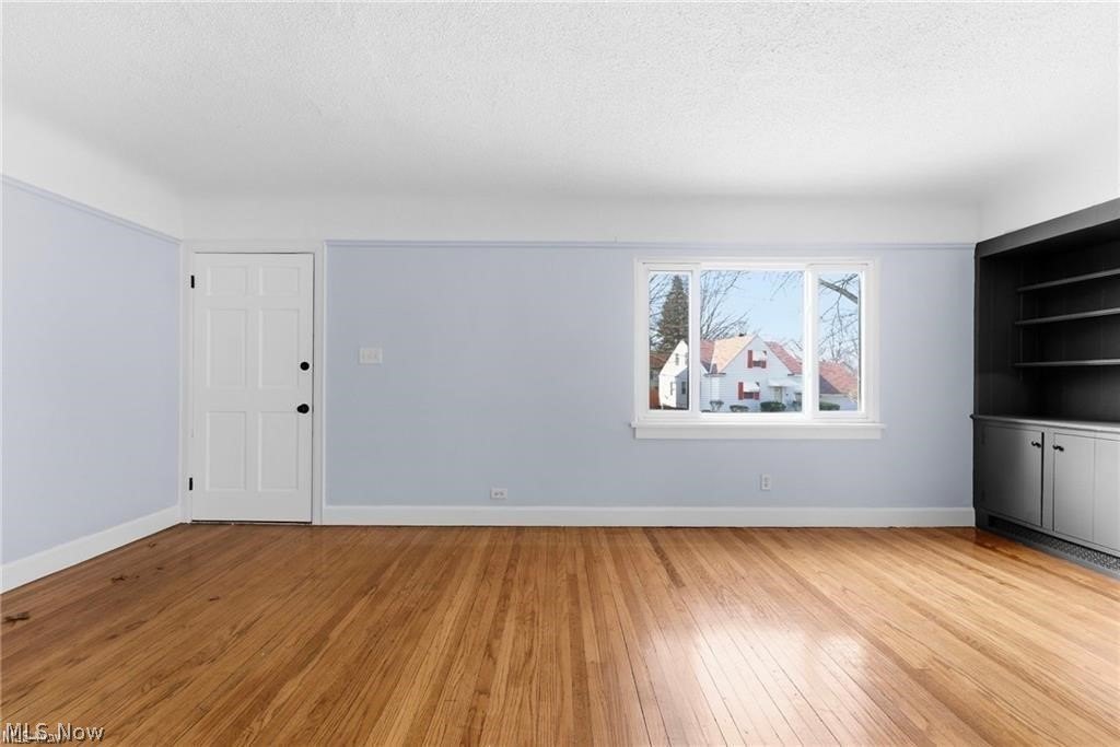 876 Eloise Dr #LOWER – photo 5