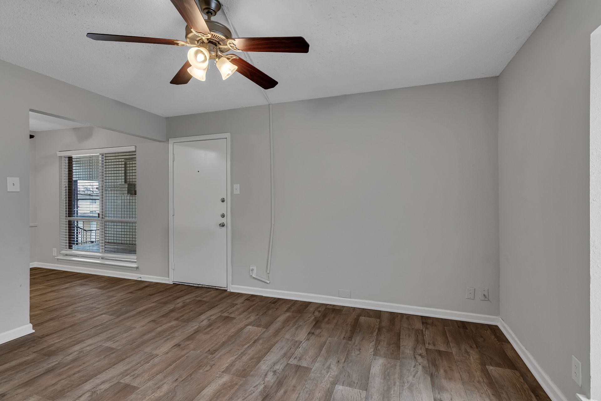 5101 Hawthorne Dr – photo 4