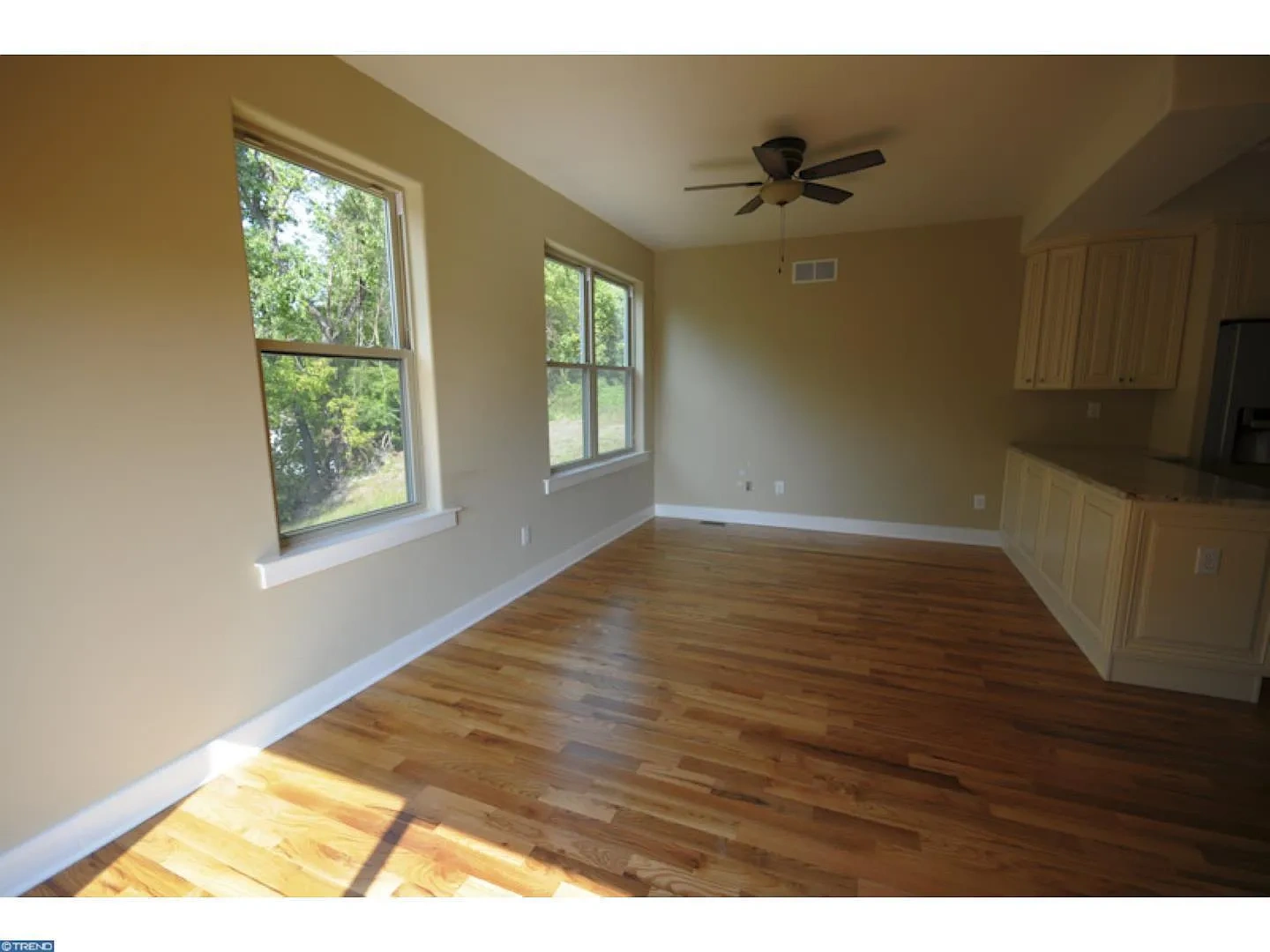 242 Krams Ave – photo 4