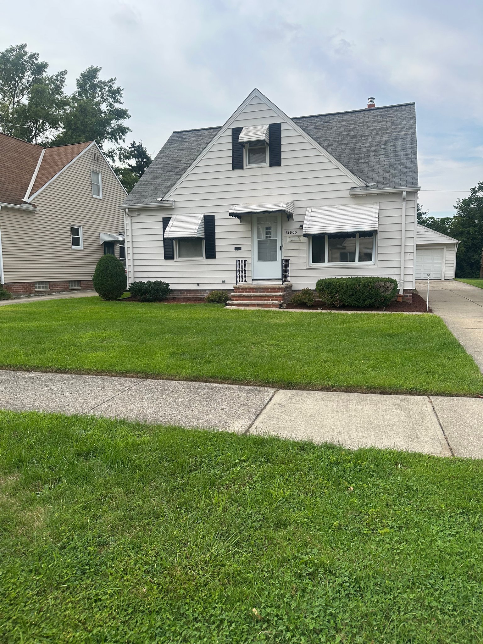 12805 Oakview Blvd – photo 1