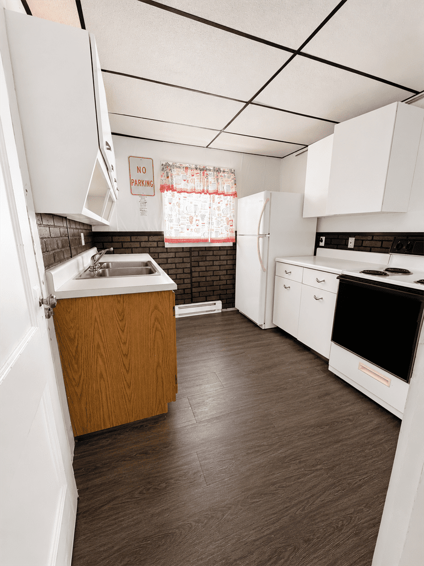 578 Dearborn Ave unit 1 – photo 3