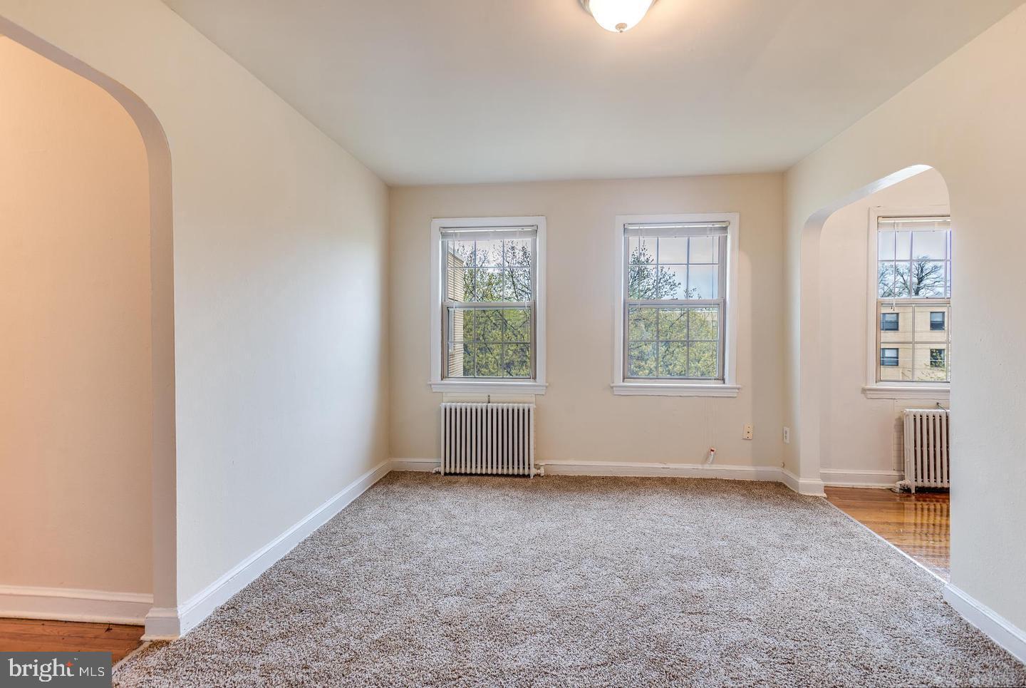 215 Oakwood St SE – photo 5