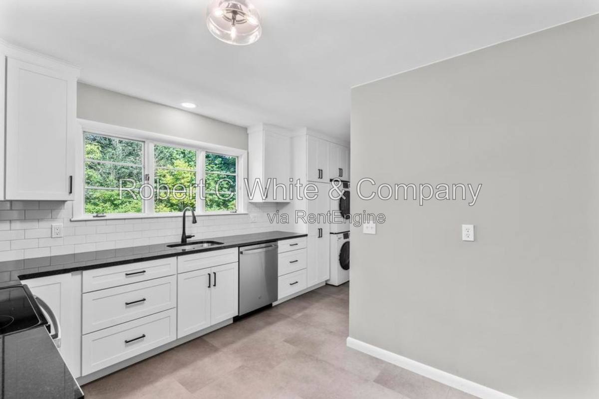 851 Ward Ln – photo 5