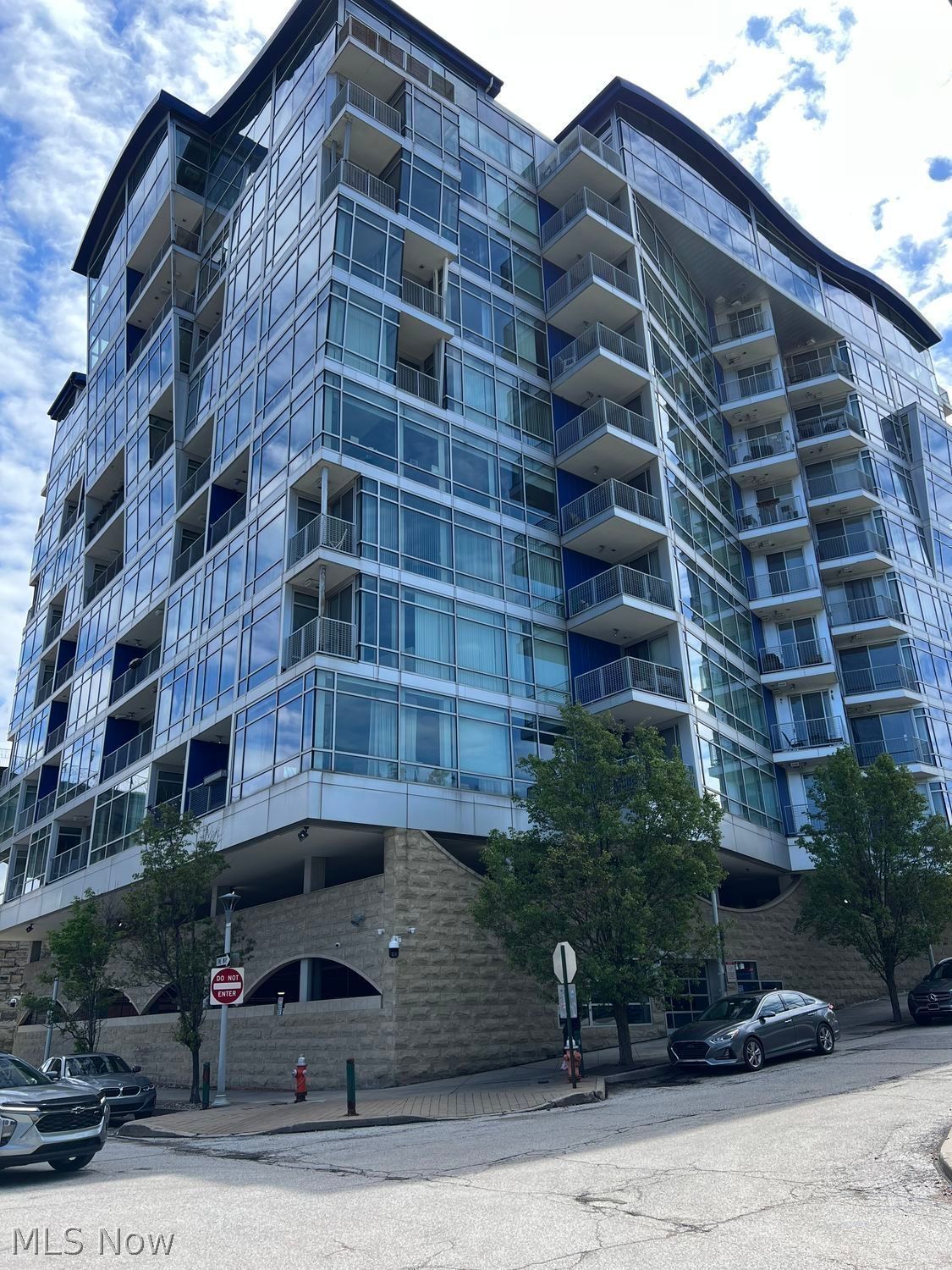 1237 Washington Ave unit 608 – photo 1