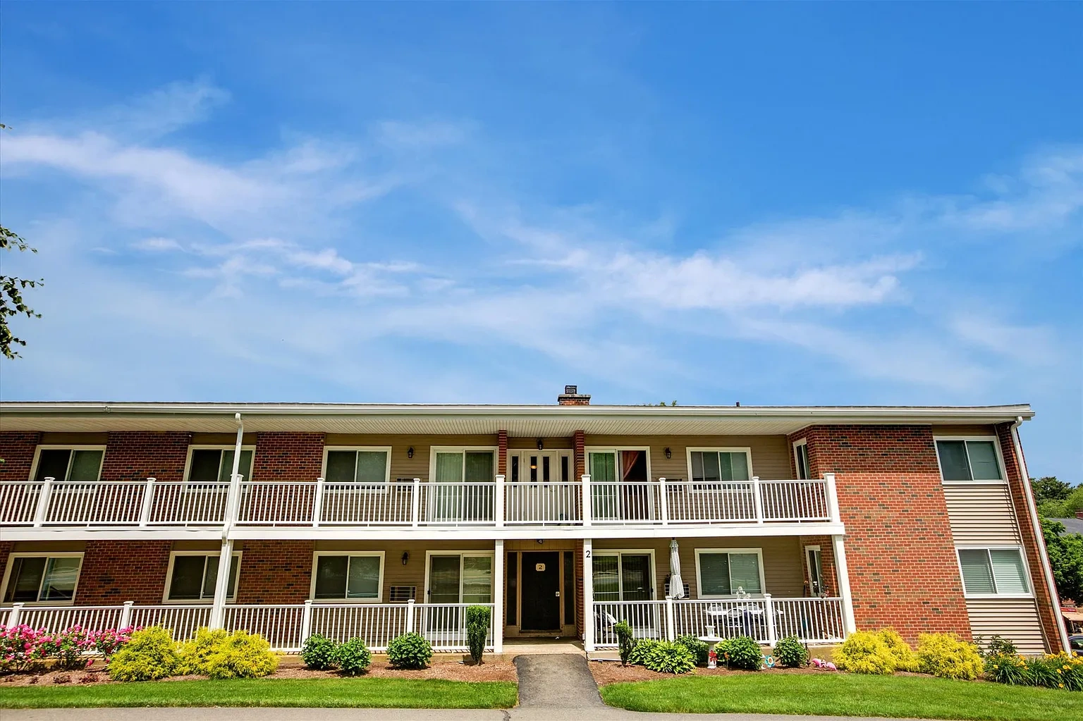 Francis Crossing Apartment Homes – photo 1
