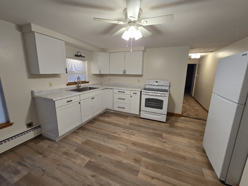 800 W Walworth St unit 3 – photo 1