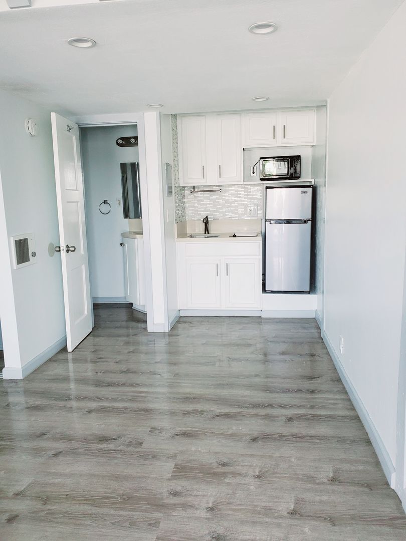 5465 2nd St unit 21 – photo 3