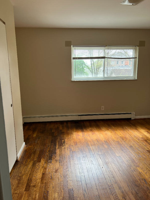 810 Forest Ave unit 1 – photo 5