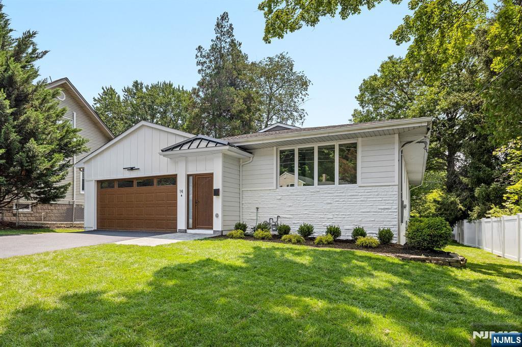 14 Chestnut Ave – photo 3
