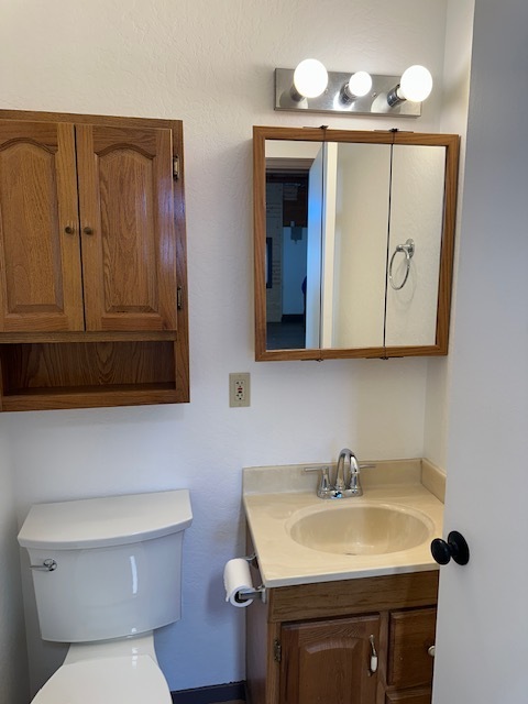 310 W Lupton St – photo 5