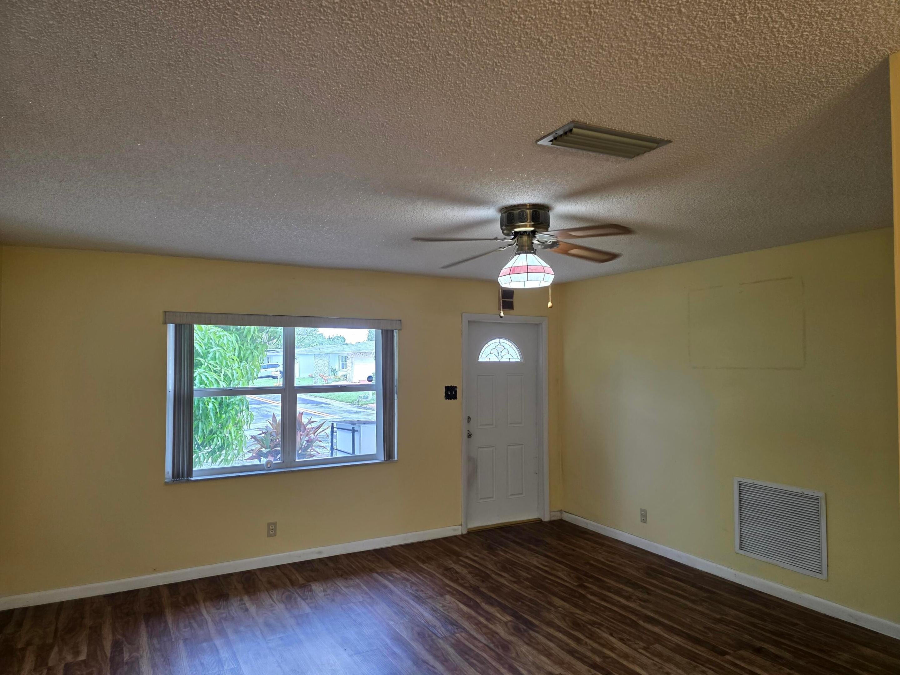 7195 NW 9th Ct – photo 3