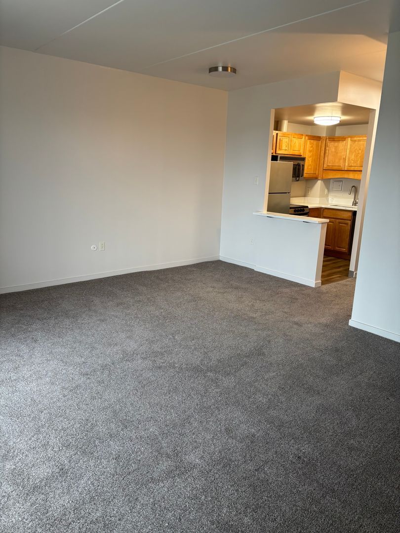 5 Grandview Ave unit 102 – photo 3