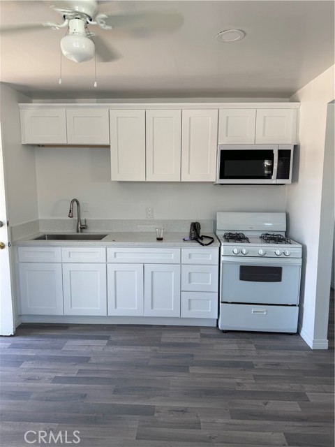 1124 Ramona Ave N – photo 5