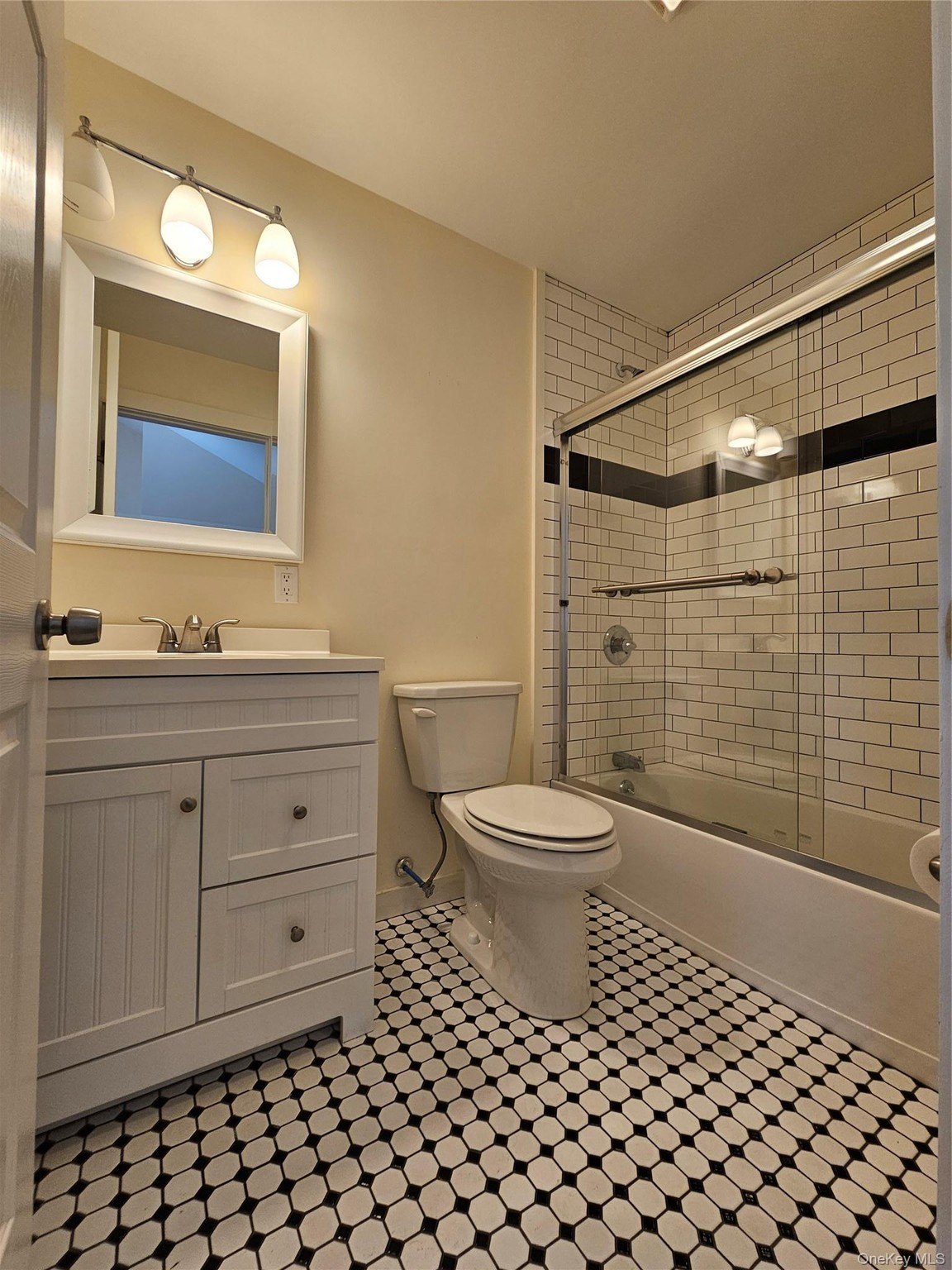 231 Reynolds Rd #11 – photo 5